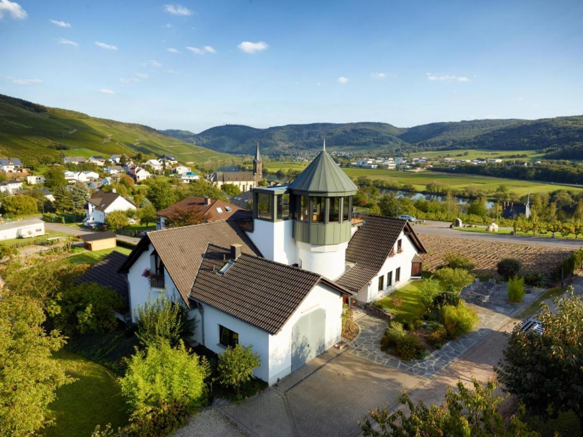 Апартаменти Weingut & Gastehaus Schumann Лізер Екстер'єр фото